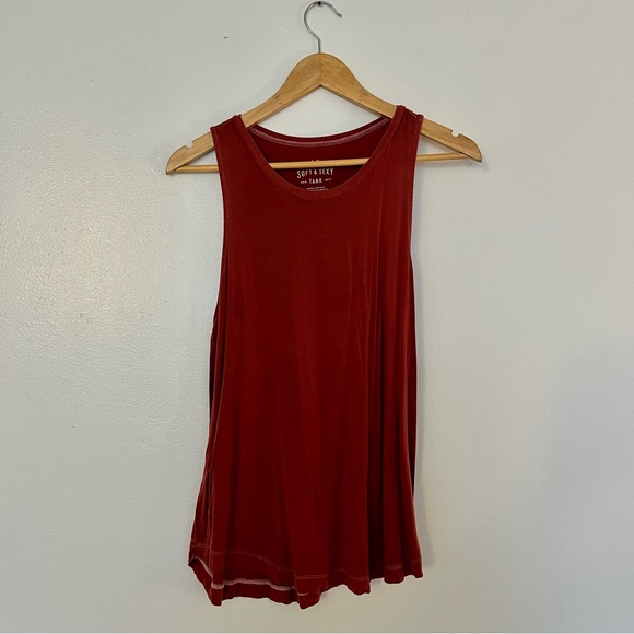 CLOSING SALE! 
🎉HP!!🎉 American Eagle | Red Tank Top - Picture 2 of 3